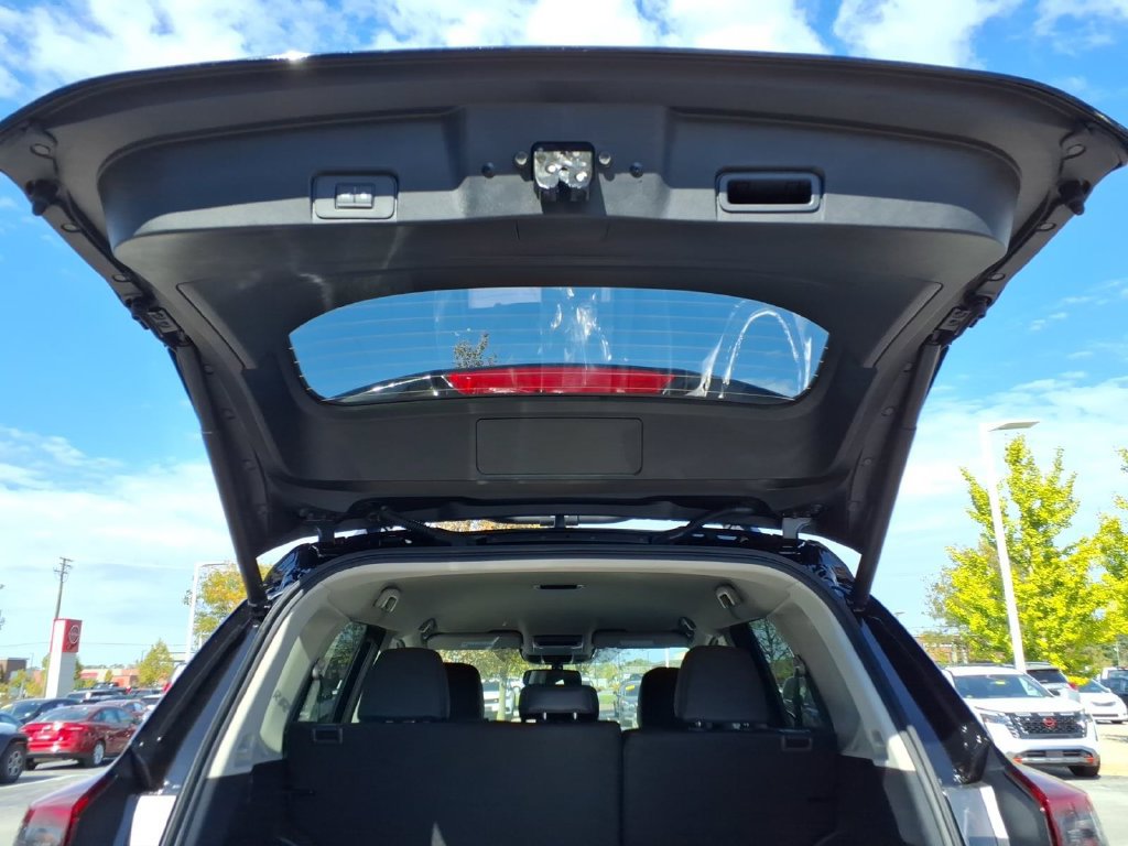 New 2027 Nissan Rogue SV AWD/4WD image 10