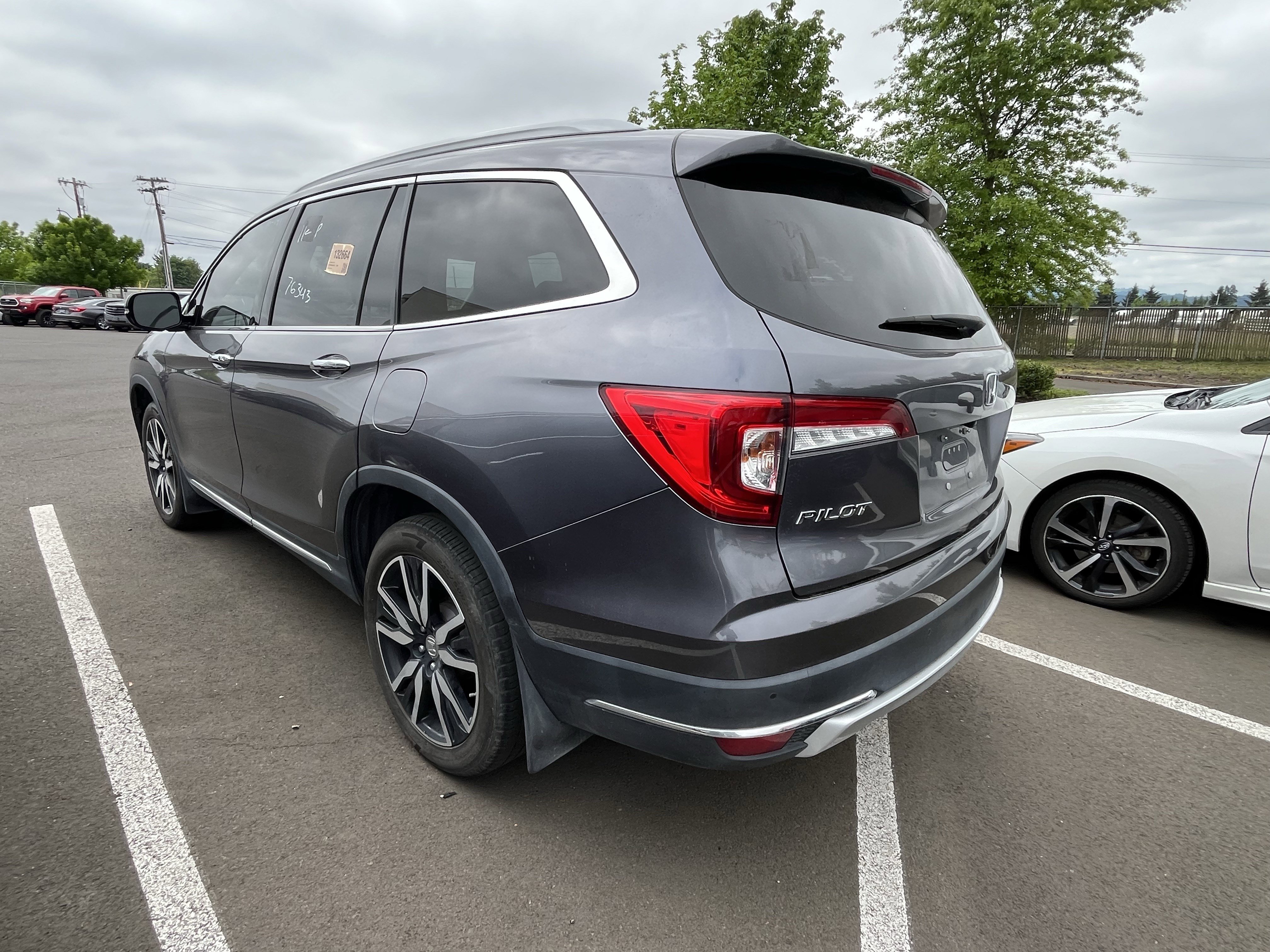 Used 2021 Honda Pilot Elite image 2