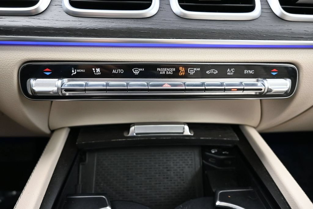 Used 2021 Mercedes-Benz GLS 450 4MATIC image 24