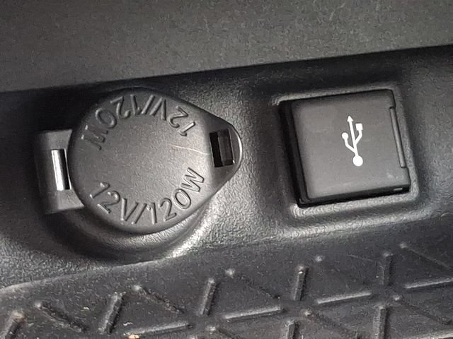 Used 2021 Toyota RAV4 XLE Premium AWD/4WD image 26