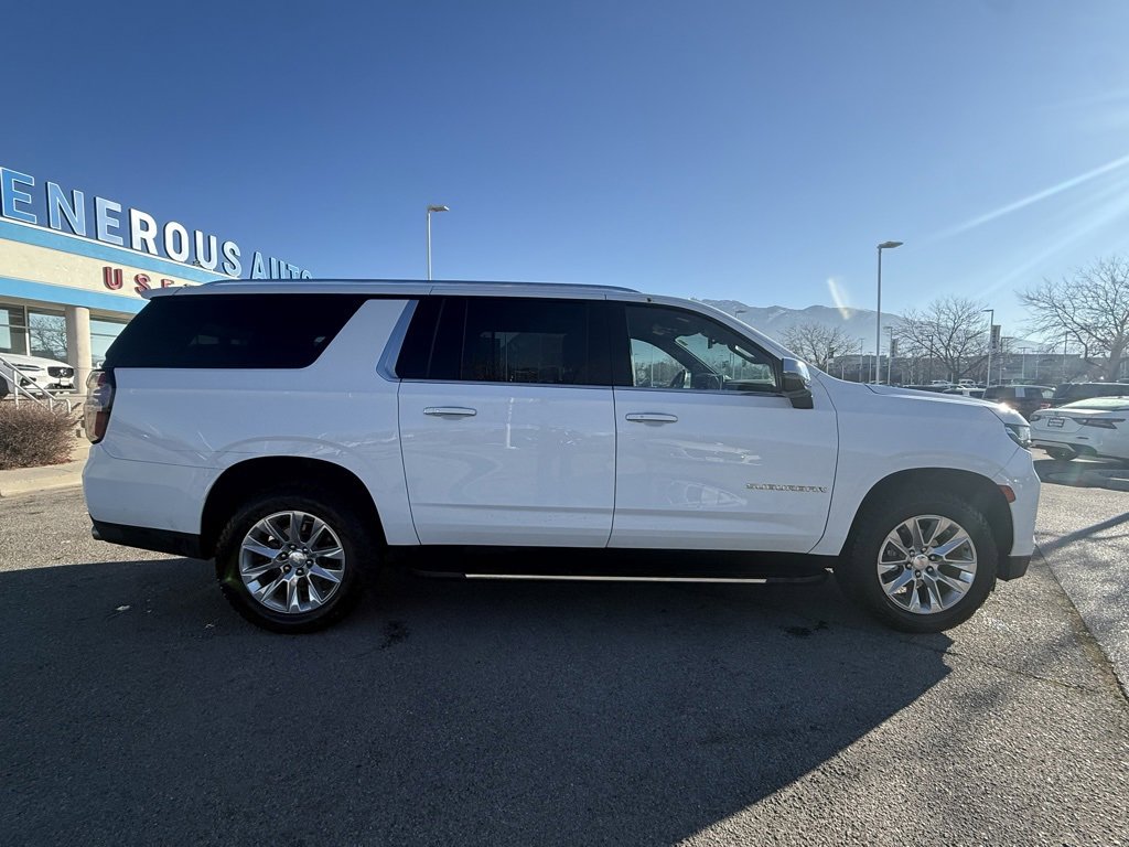 Used 2023 Chevrolet Suburban Premier image 8