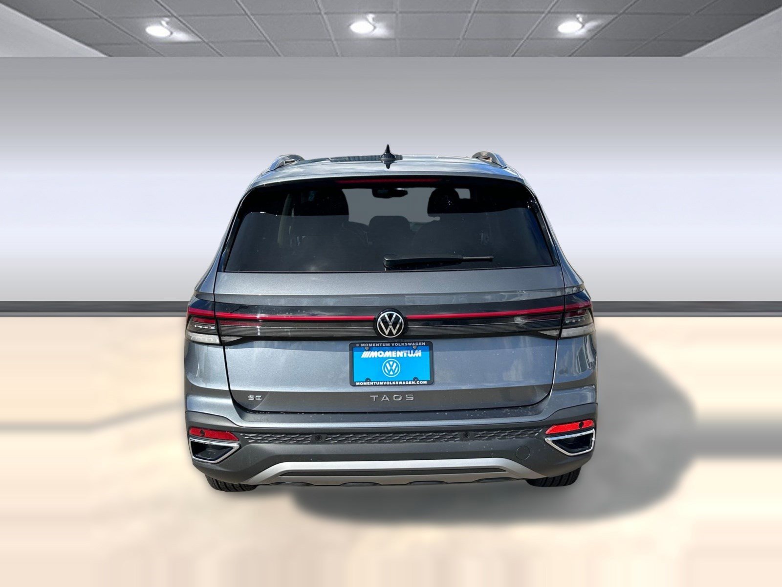 New 2026 Volkswagen Taos SE image 9