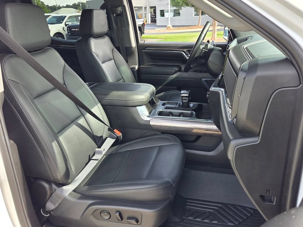Used 2024 Chevrolet Silverado 1500 LTZ AWD/4WD image 16