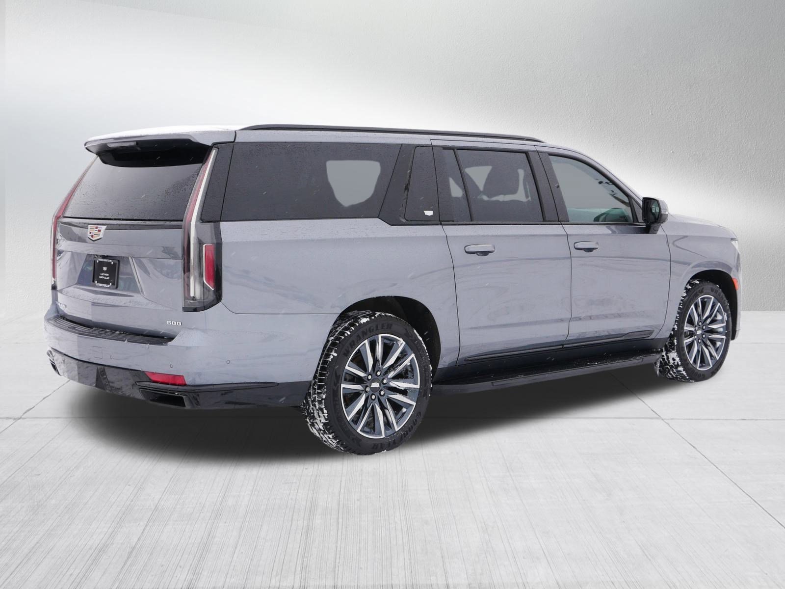 Used 2022 Cadillac Escalade ESV Sport w/ Touring Package image 7