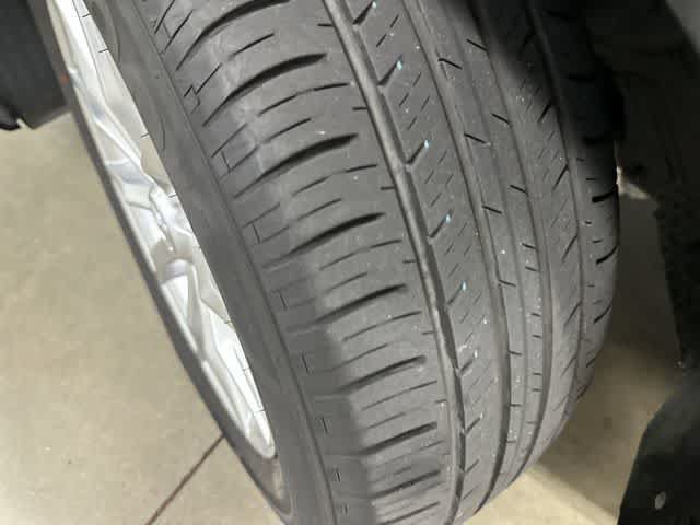 Used 2024 Honda CR-V EX-L image 29