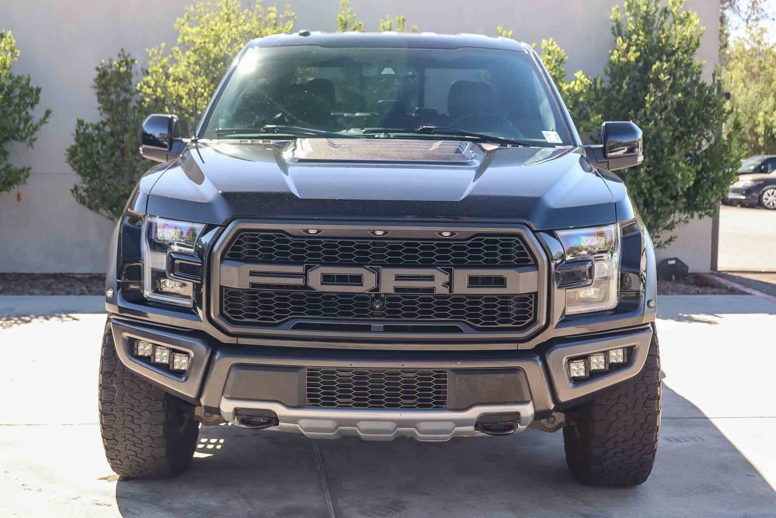 Used 2018 Ford F150 Raptor w/ Equipment Group 802A Luxury AWD/4WD image 2