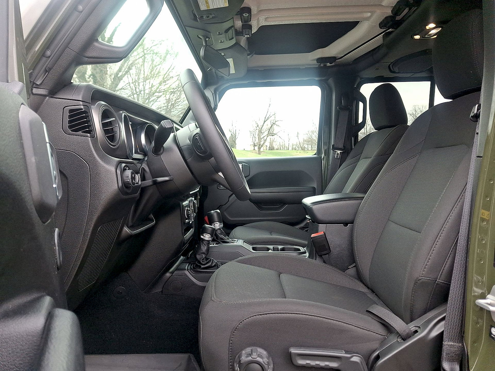 New 2023 Jeep Gladiator Sport AWD/4WD image 14