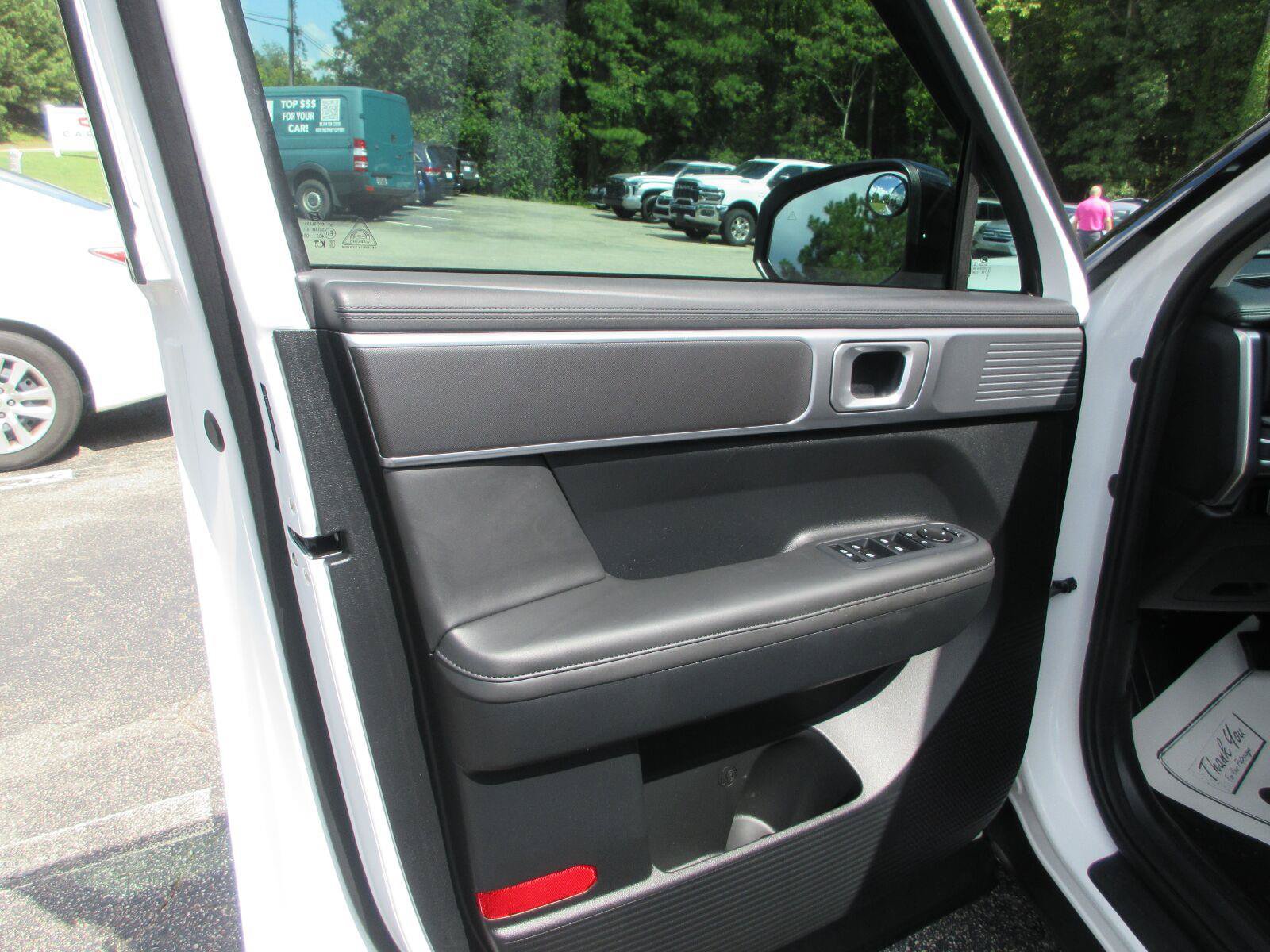 Used 2024 Hyundai Santa Fe XRT AWD/4WD image 12
