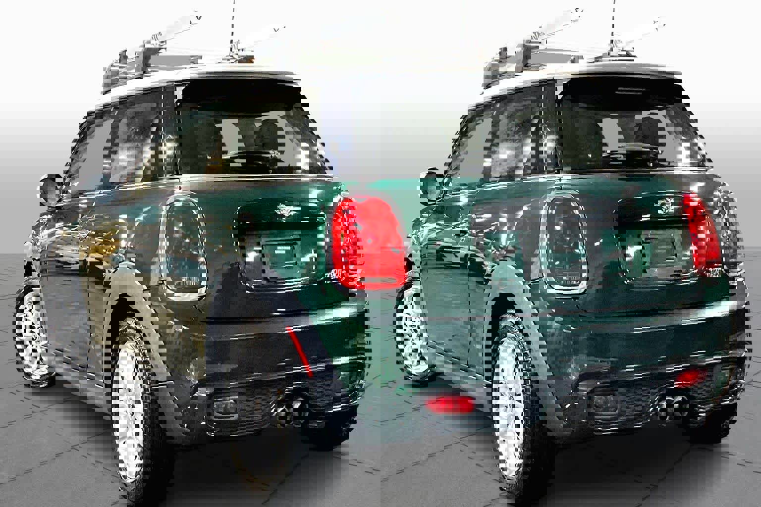 Used 2017 MINI Cooper S image 10