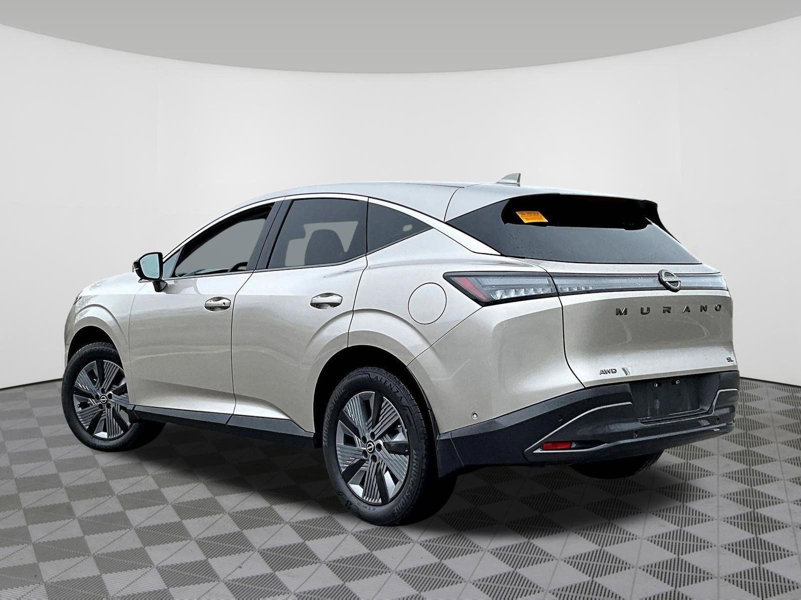 Used 2025 Nissan Murano SL image 4
