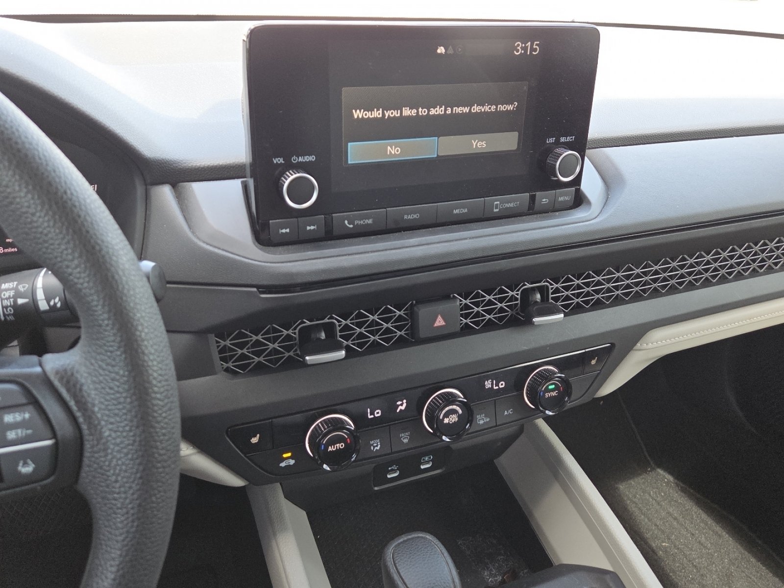 Used 2025 Honda Accord SE image 27