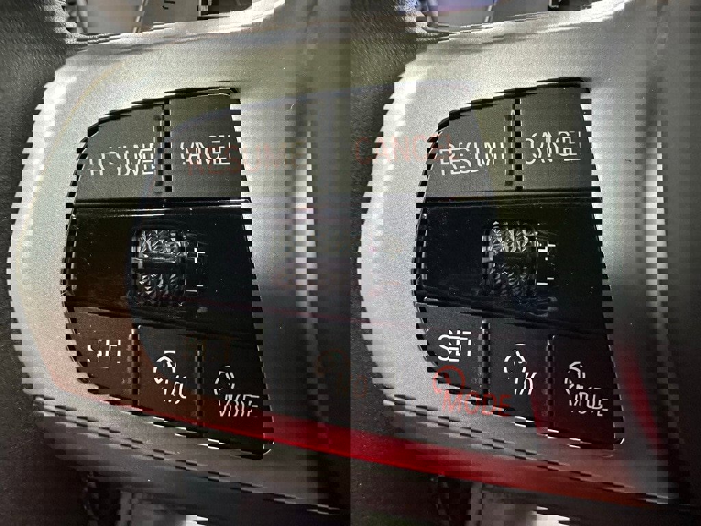 Used 2026 BMW X5 xDrive50e image 19