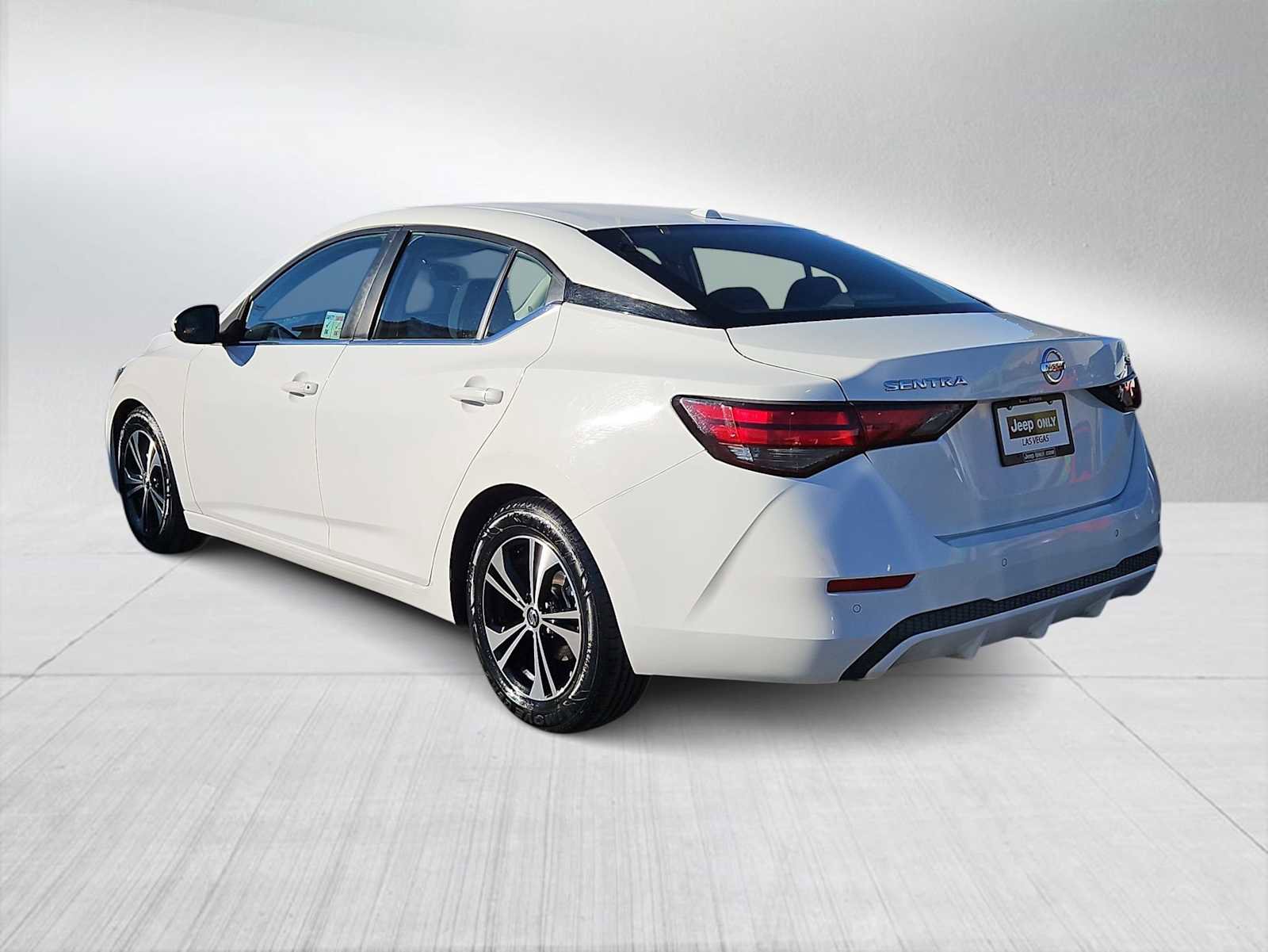 Used 2022 Nissan Sentra SV image 6