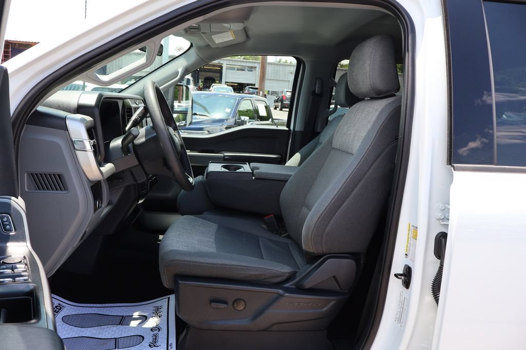 Used 2025 Ford F350 XLT AWD/4WD image 16