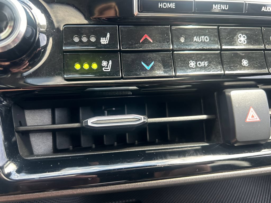 Certified 2021 Toyota Highlander Limited AWD/4WD image 32