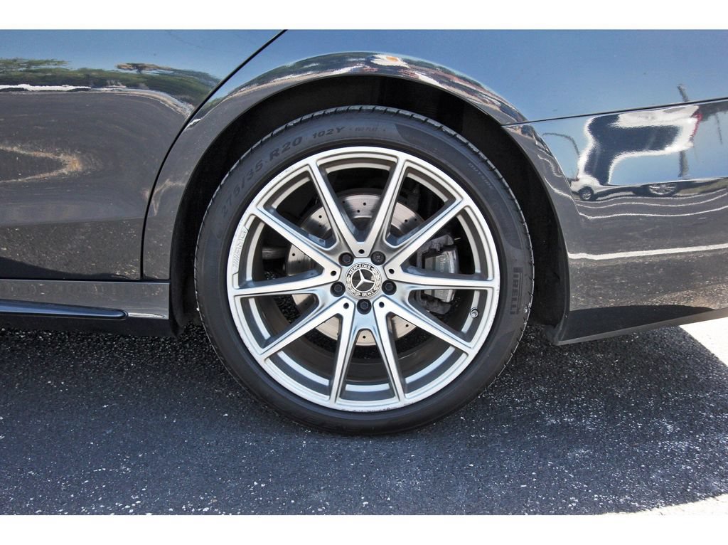 Used 2019 Mercedes-Benz S 560 Sedan image 32