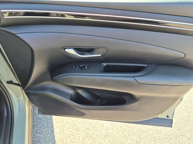 Used 2024 Hyundai Santa Cruz SE FWD image 32