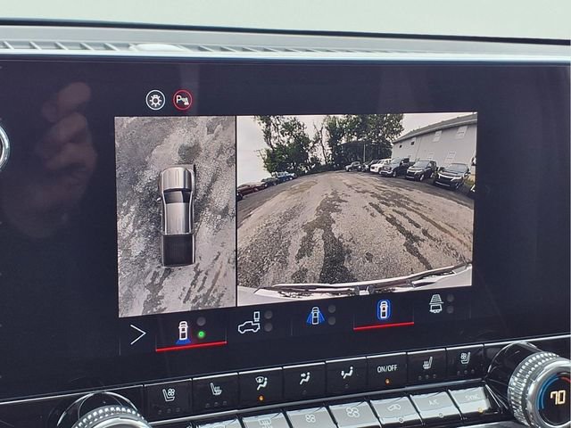 New 2026 GMC Canyon AT4 w/ Technology Plus Package AWD/4WD image 8