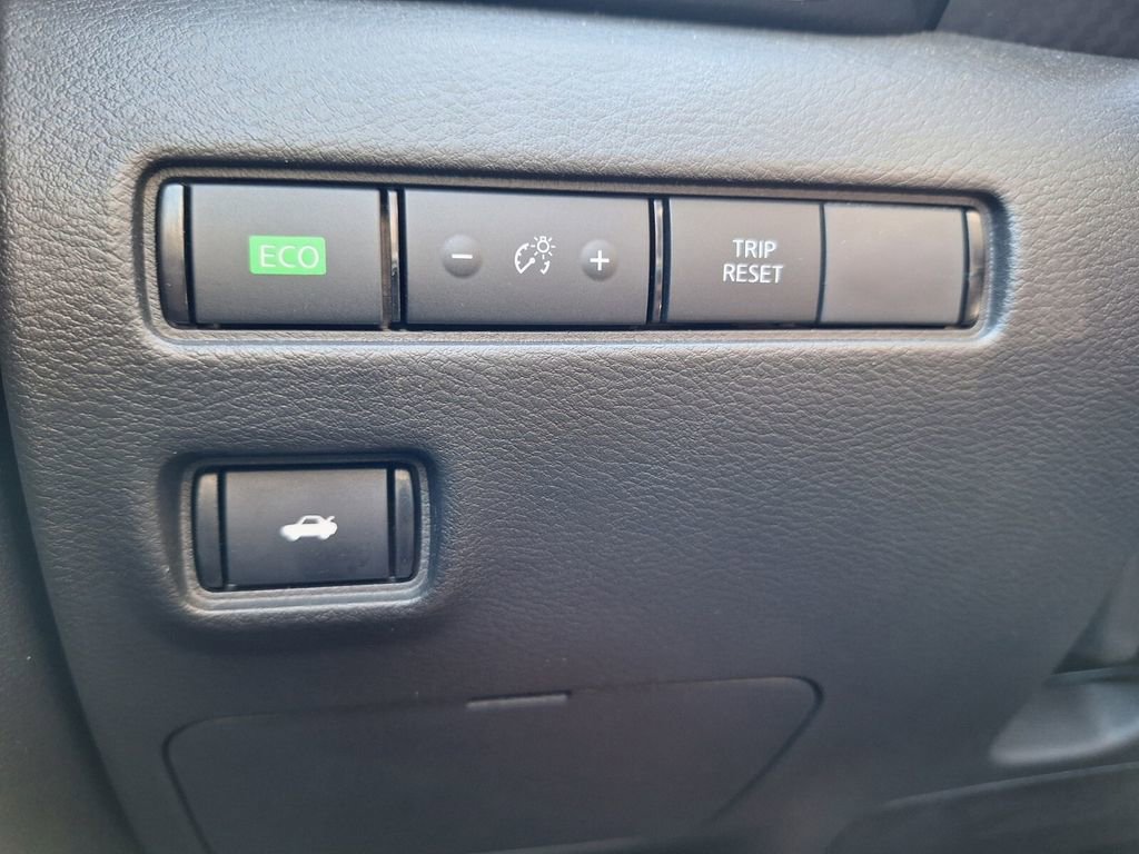 Used 2025 Nissan Sentra SV w/ All-Weather Package image 12