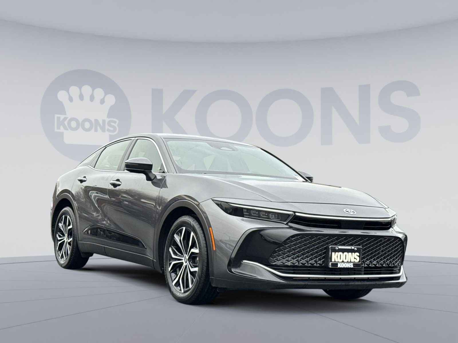 Used 2024 Toyota Crown Limited image 8