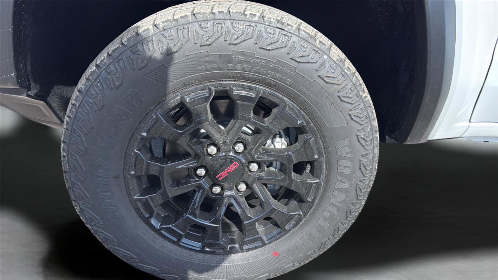 New 2026 GMC Canyon Elevation image 23