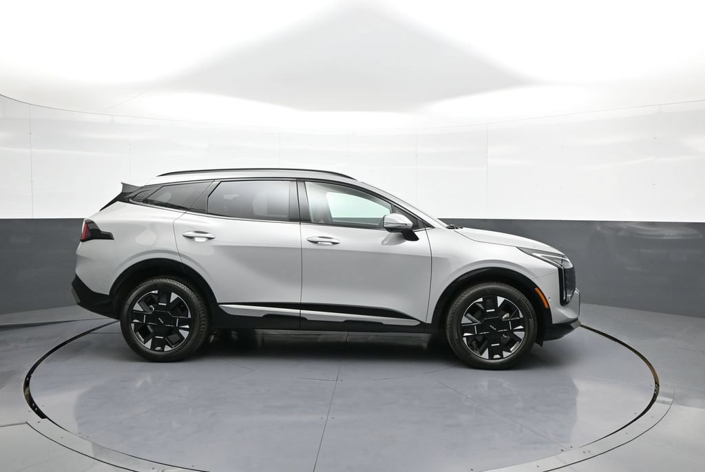 Certified 2026 Kia Sportage SX AWD/4WD image 5