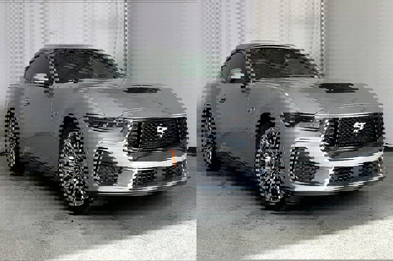 Used 2025 Ford Mustang GT Premium image 1