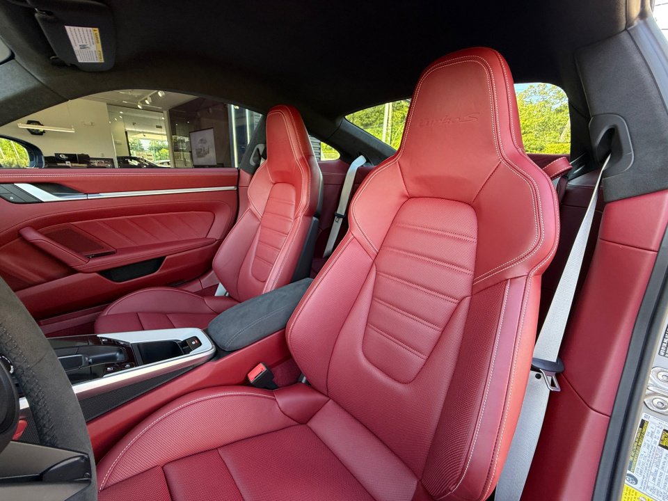 Certified 2022 Porsche 911 Turbo AWD/4WD image 12
