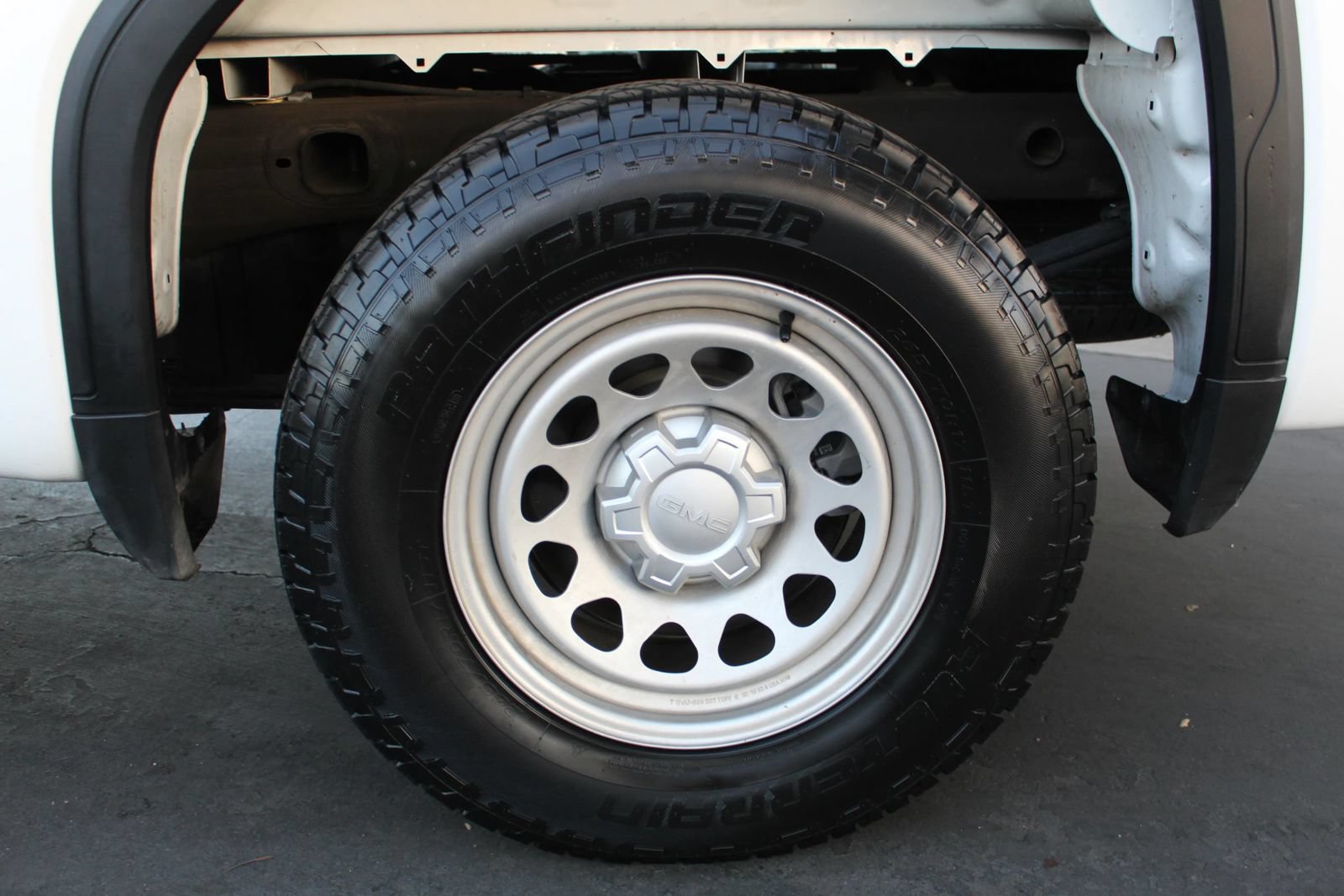 Used 2020 GMC Sierra 1500 2WD Regular Cab w/ Sierra Value Package image 28