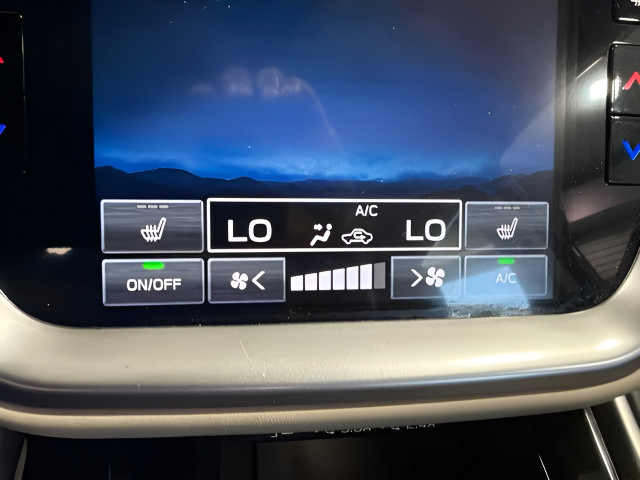Used 2023 Subaru Outback Limited AWD/4WD image 22