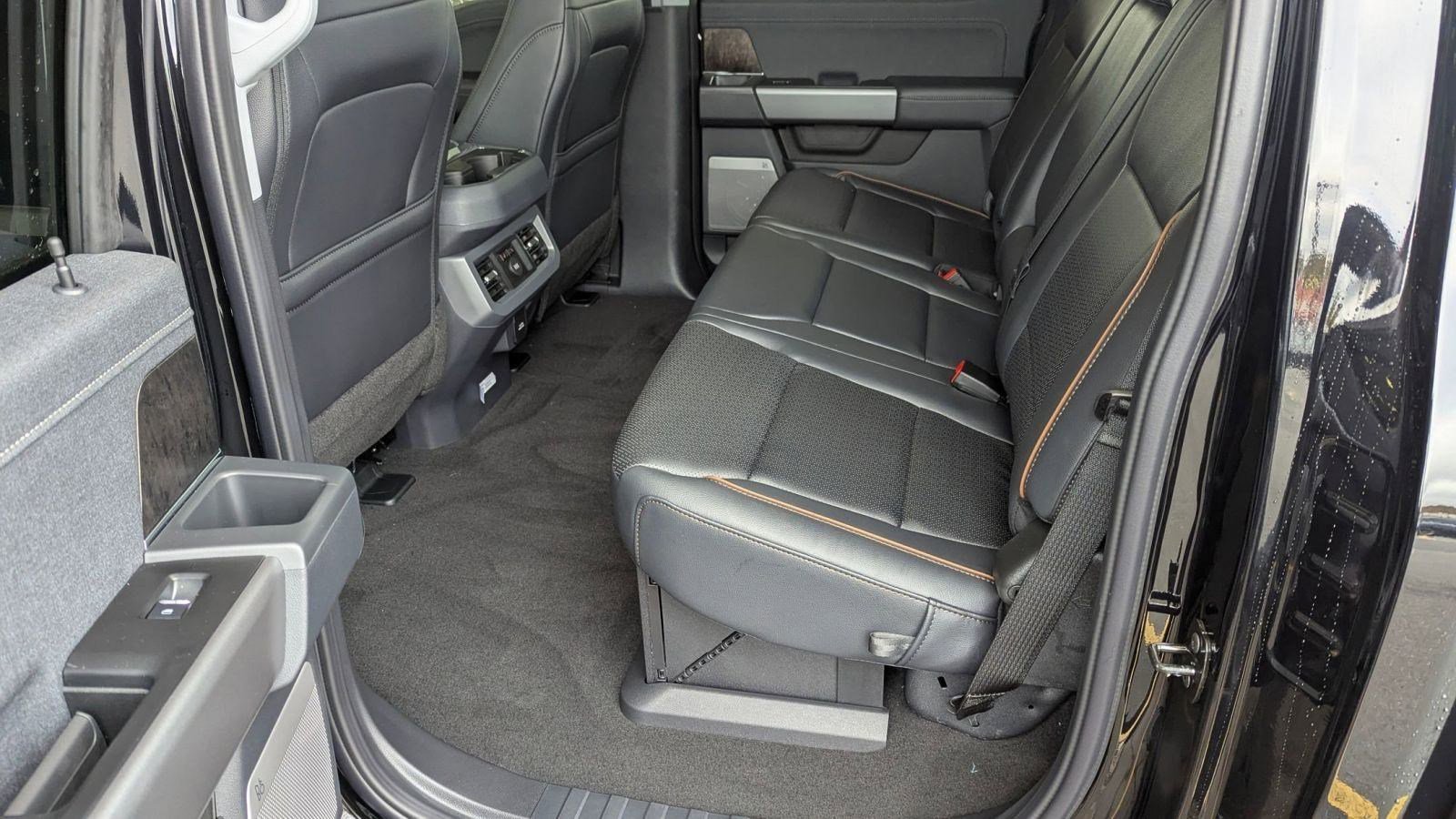 New 2026 Ford F250 Lariat w/ Black Appearance Package image 13