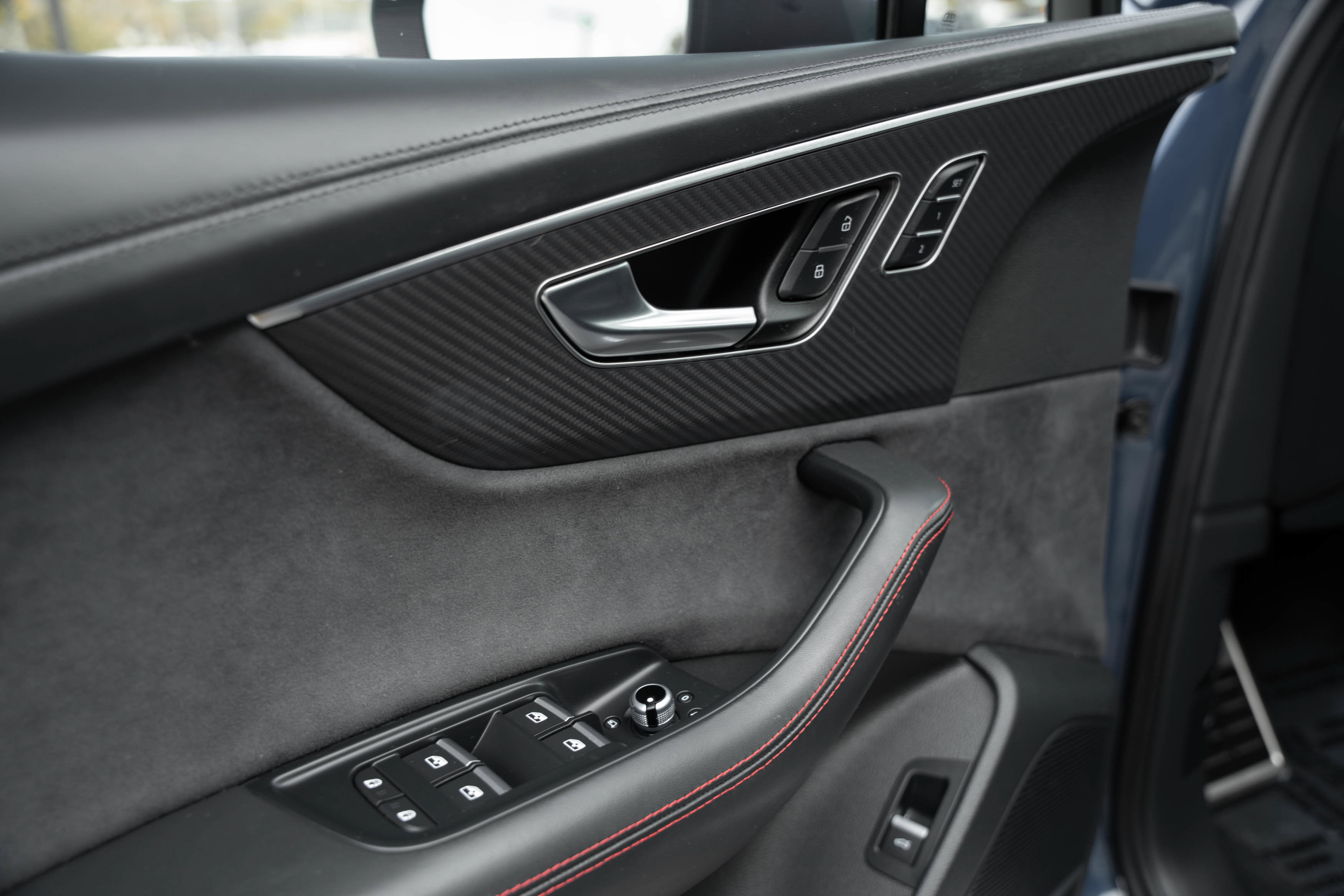 Certified 2025 Audi SQ7 Prestige AWD/4WD image 20