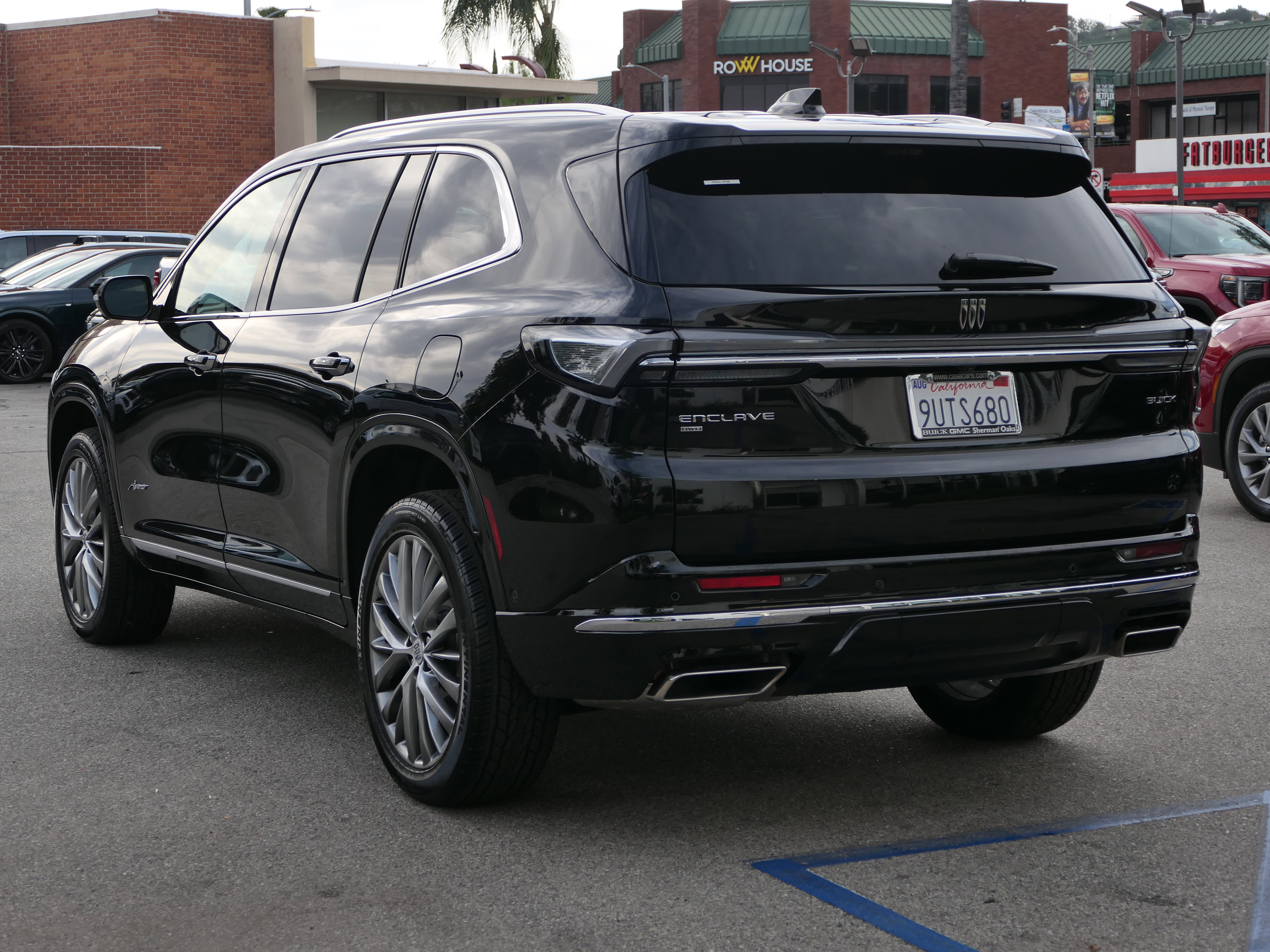 New 2026 Buick Enclave Avenir w/ Super Cruise Package image 3