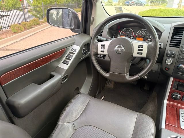 Used 2012 Nissan Pathfinder LE AWD/4WD image 29