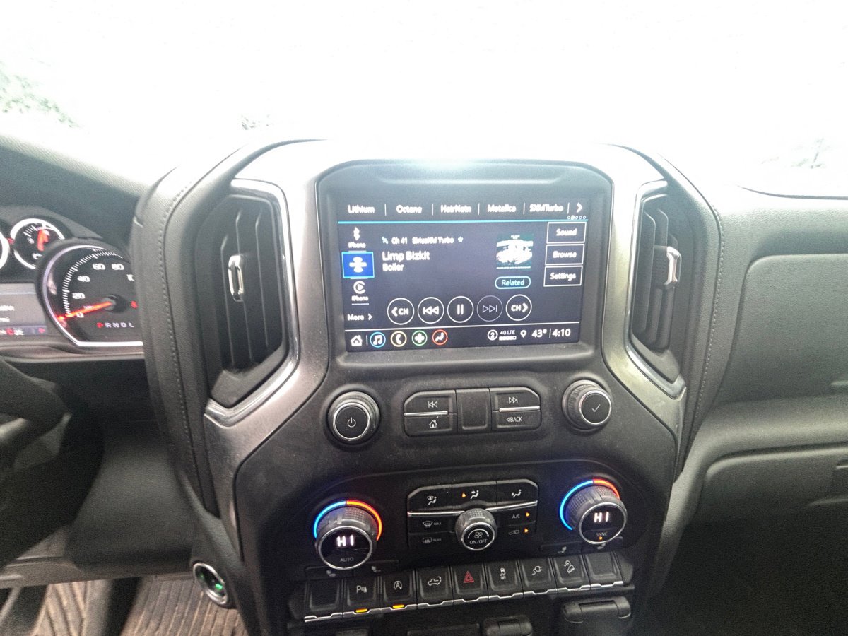 Used 2021 Chevrolet Silverado 1500 LT Trail Boss w/ Convenience Package II image 6