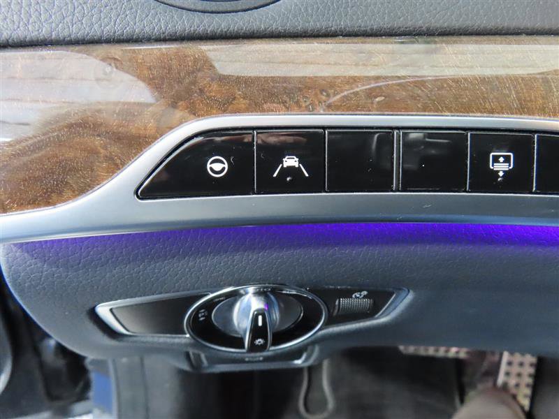 Used 2018 Mercedes-Benz S 560 4MATIC Sedan image 20