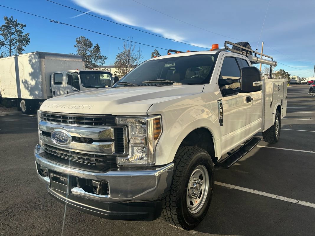 Used 2018 Ford F350 XLT image 7