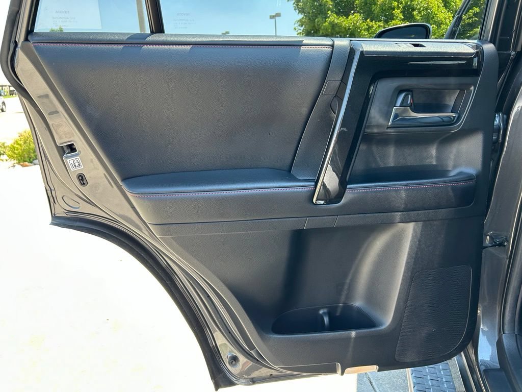 Used 2016 Toyota 4Runner Trail Premium AWD/4WD image 25
