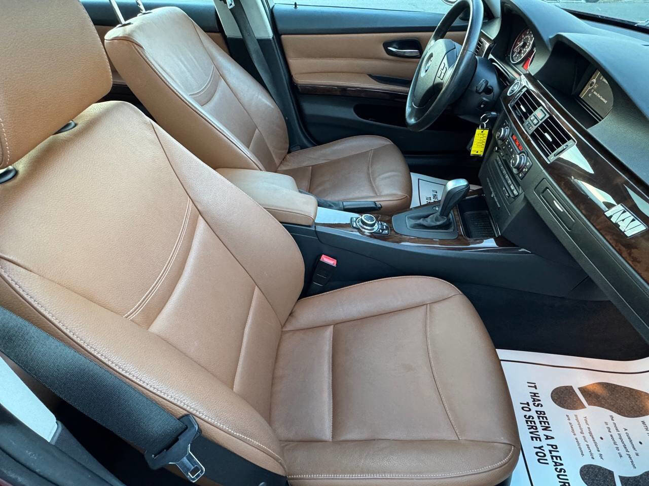 Used 2011 BMW 328i xDrive Sedan image 11