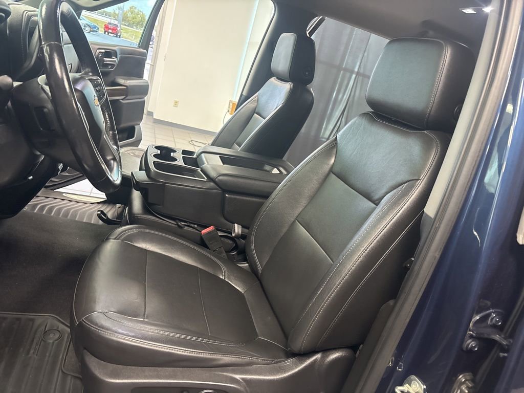 Used 2020 Chevrolet Silverado 1500 LT w/ Texas Edition image 22