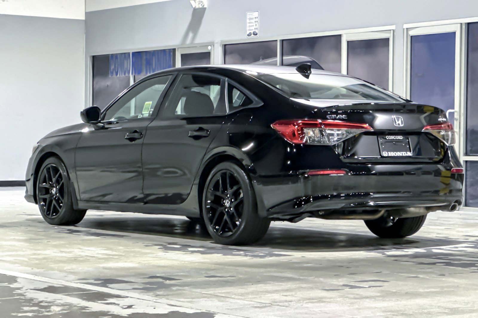 Used 2024 Honda Civic Sport image 3