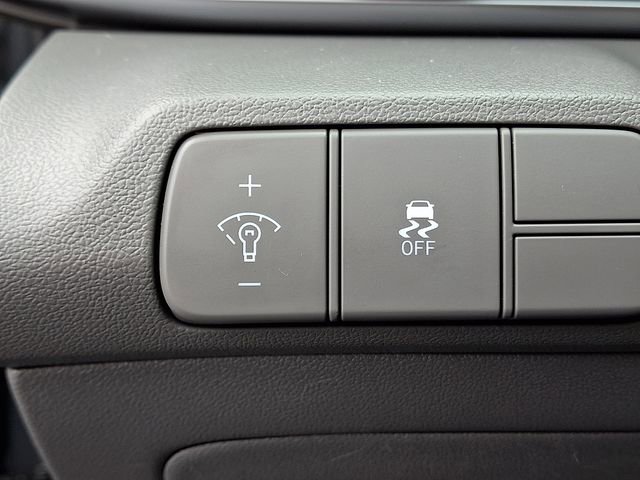 Used 2024 Hyundai Elantra SEL w/ Convenience Package image 26