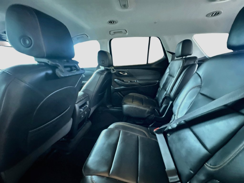 Used 2021 Chevrolet Traverse RS FWD image 25