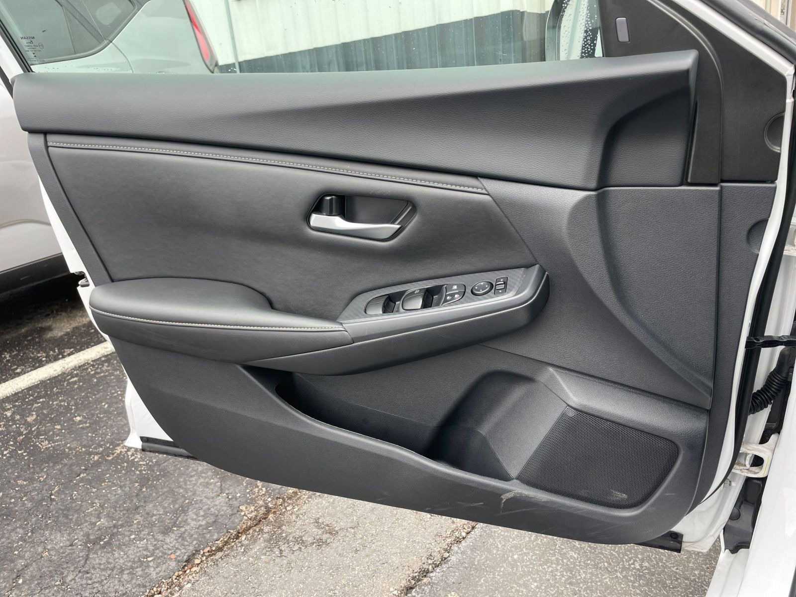 Used 2025 Nissan Sentra SV image 18