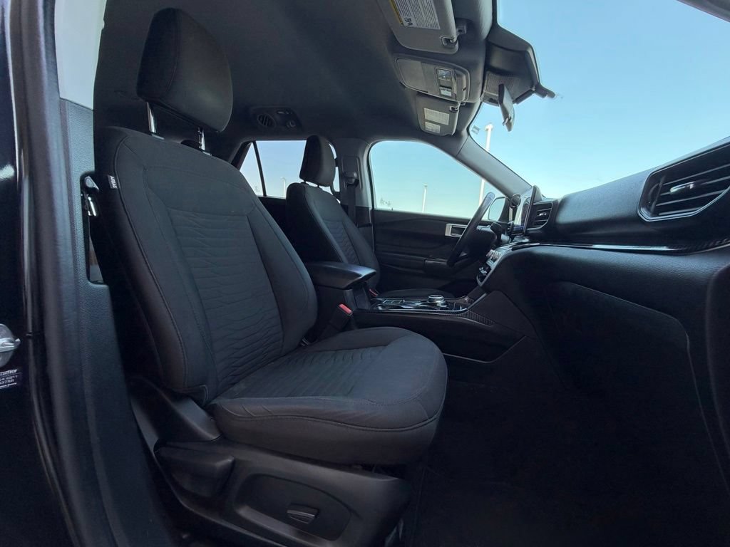 Used 2021 Ford Explorer XLT RWD image 25