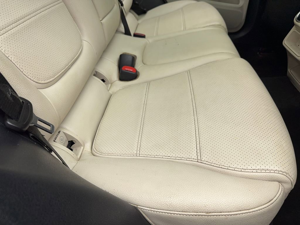 Used 2024 Mercedes-Benz GLC 300 4MATIC image 51