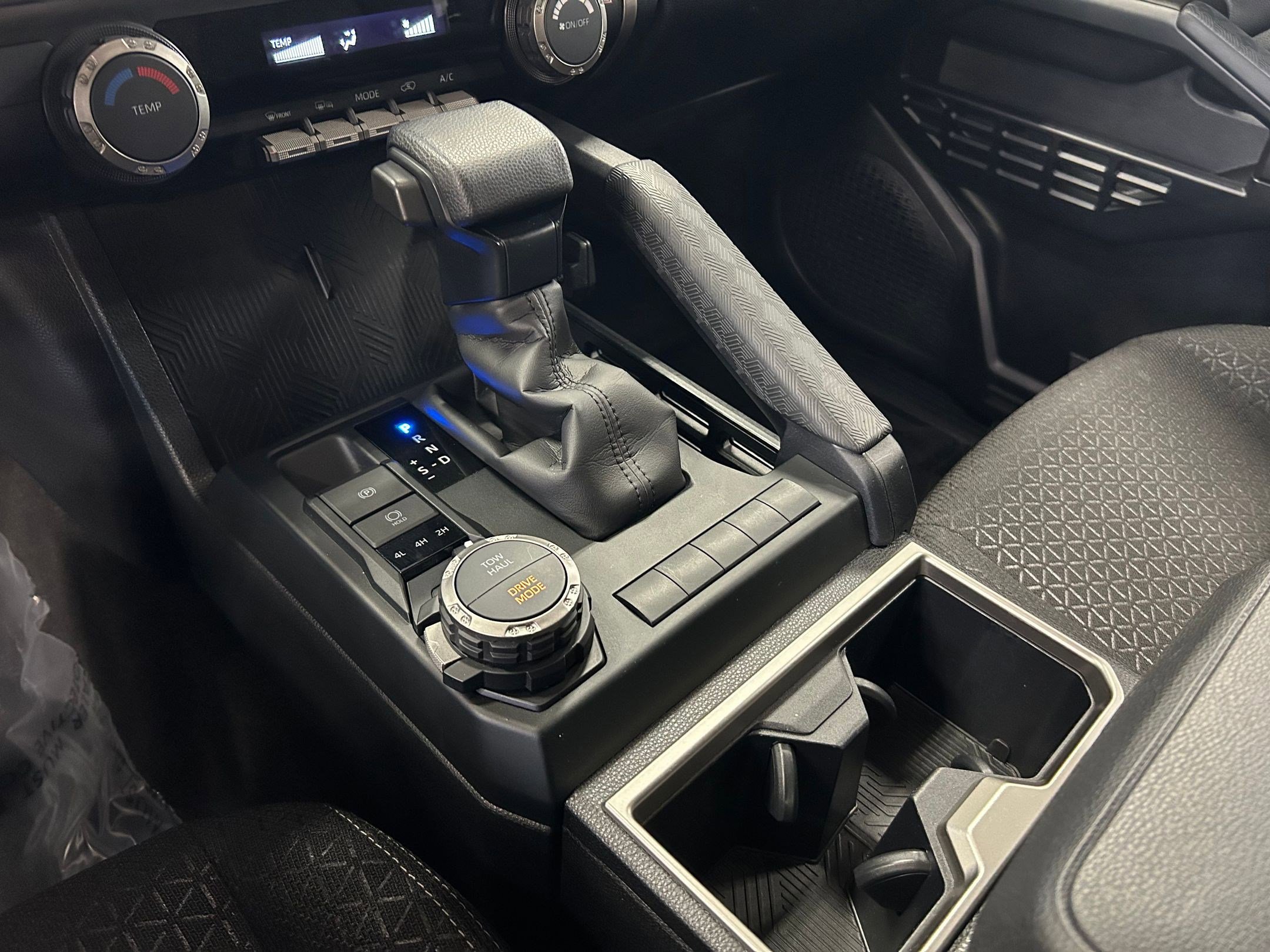 Used 2025 Toyota 4Runner SR5 AWD/4WD image 20