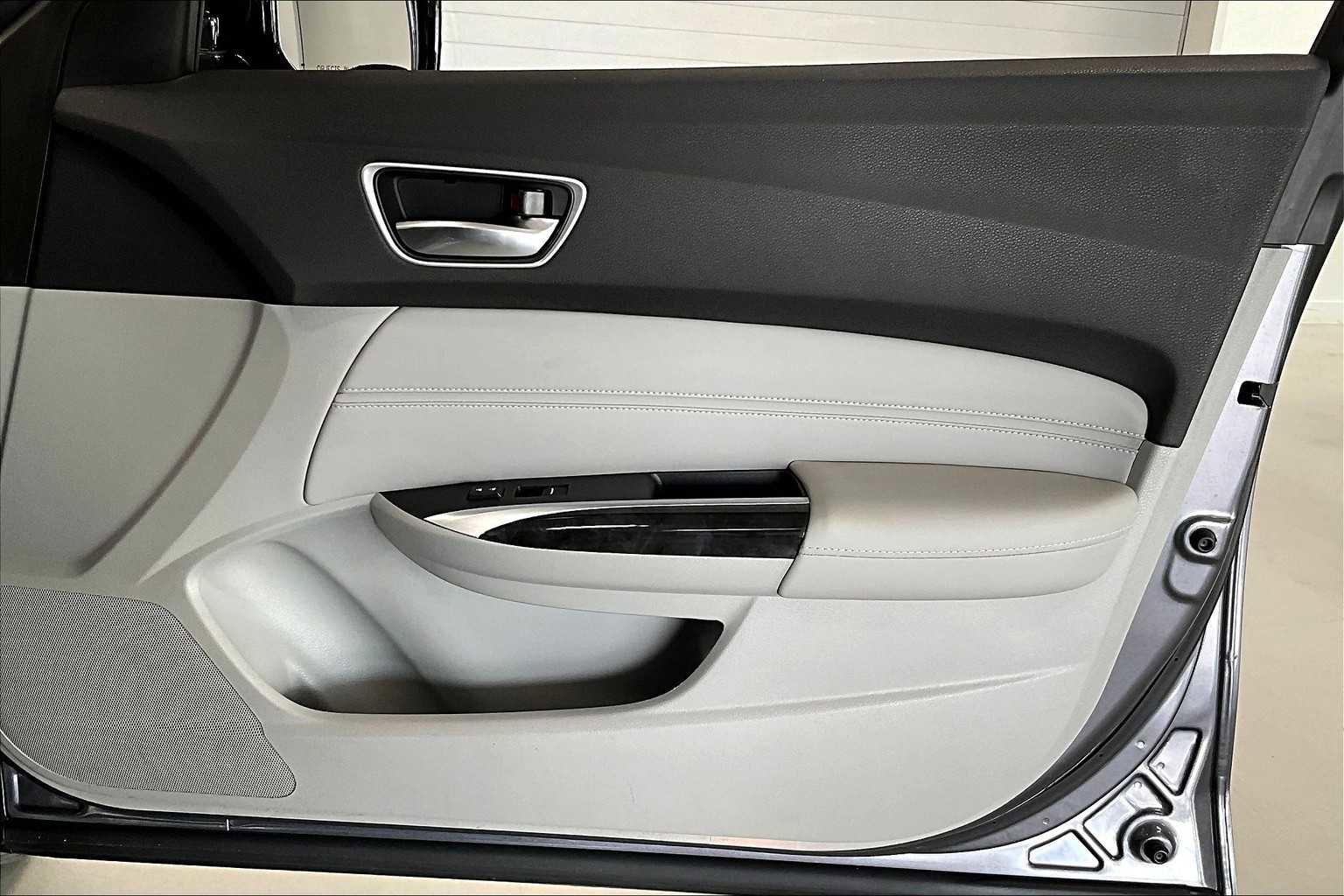 Certified 2019 Acura TLX V6 image 26