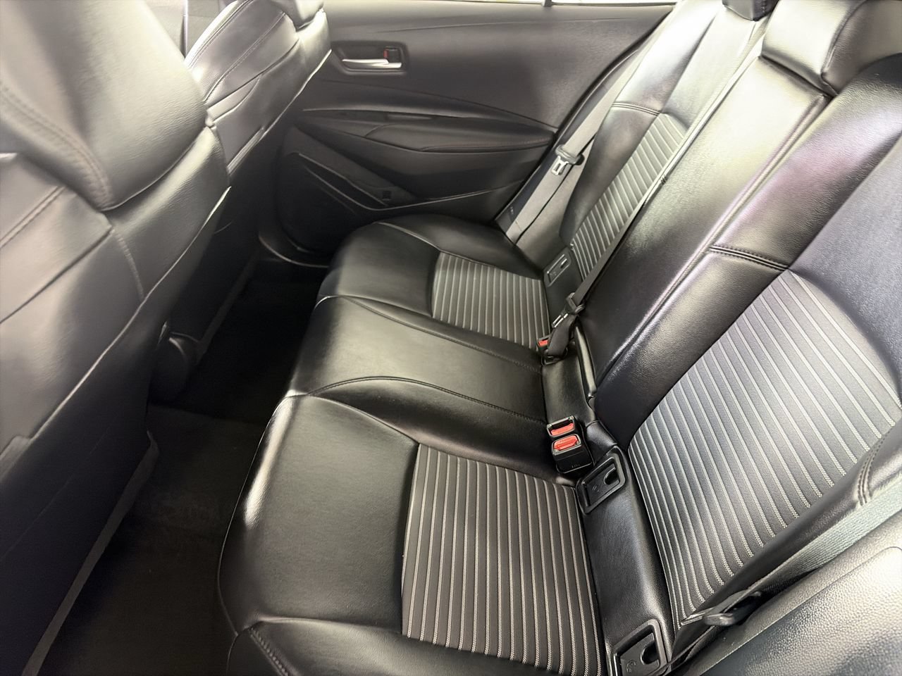 Used 2024 Toyota Corolla XSE FWD image 23