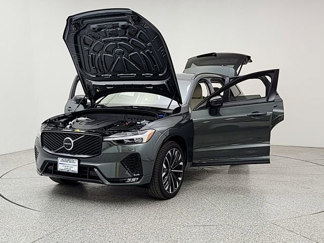 New 2026 Volvo XC60 B5 Ultra w/ Climate Package AWD/4WD image 9